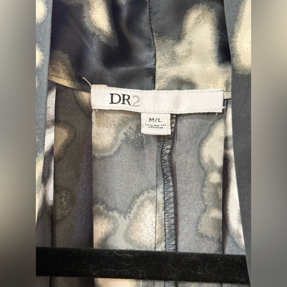 DR2 Floral Print Short Kimono - Picture 3 of 3